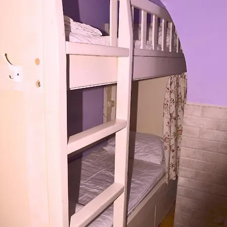 Hostel Dom *