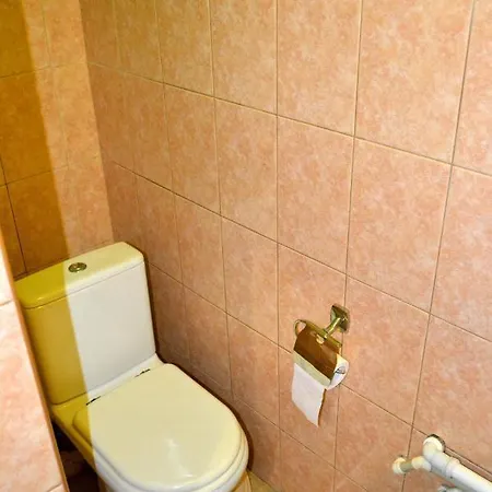 Dom Hostel